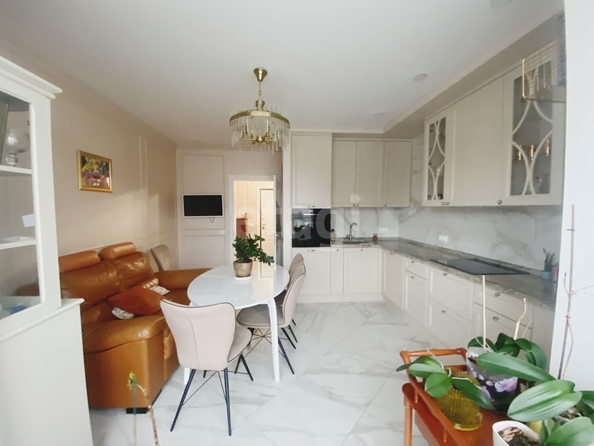 
  Продается 3-комн. квартира 110 м². Фото 2.