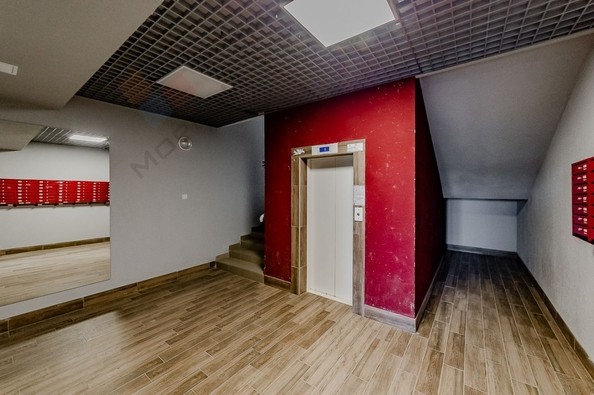 
   Продам 1-комнатную, 39 м², Красных Партизан ул, 1/4к12

. Фото 15.