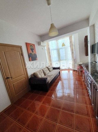 
   Продам 3-комнатную, 42 м², Водораздельная ул, 14

. Фото 1.