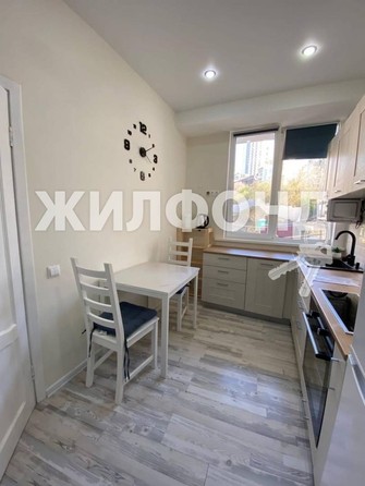 
   Продам 1-комнатную, 34 м², Виноградная (Центральный р-н) ул, 121/6

. Фото 1.