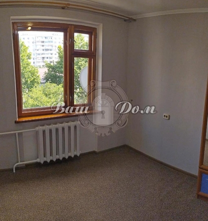 
   Продам 4-комнатную, 80 м², Парус мкр, 22

. Фото 3.