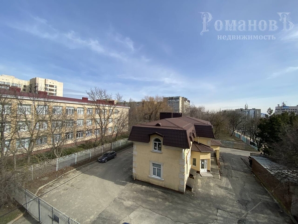 
   Продам 3-комнатную, 63 м², Шпаковская ул, 111

. Фото 18.