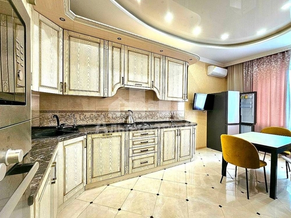 
  Продается 2-комн. квартира, 75.8 м², Узбекистанская ул
. Фото 4.