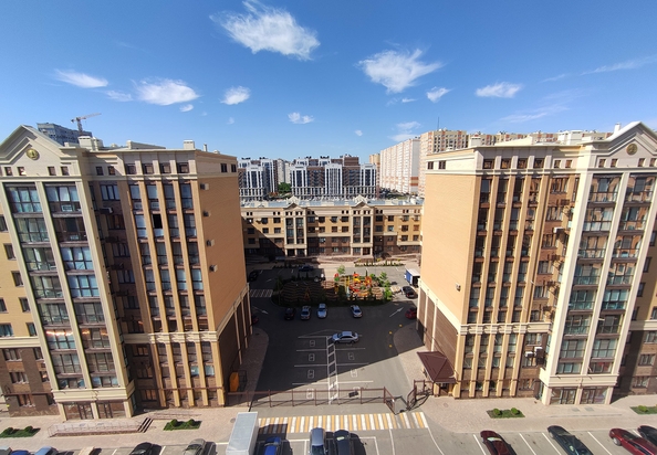 
   Продам 2-комнатную, 54 м², Суворов, дом 6

. Фото 5.