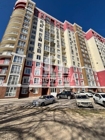 
   Продам 1-комнатную, 35.3 м², Окопная ул

. Фото 1.