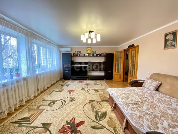 
  Продается 4-комн. квартира, 120 м², Ленина ул, д. 184
. Фото 3.