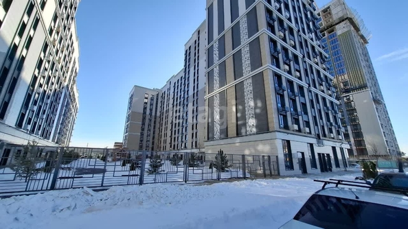 
   Продам 1-комнатную, 38 м², Андрея Голуба ул, 16к1

. Фото 15.