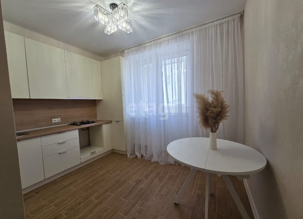 
  Продается 1-комн. квартира, 37 м², Рогожникова ул, д. 21/1
. Фото 1.
