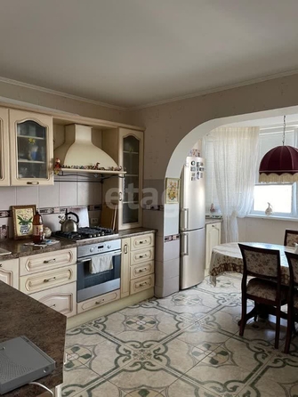 
   Продам 2-комнатную, 94 м², 50 лет ВЛКСМ ул, 61

. Фото 4.