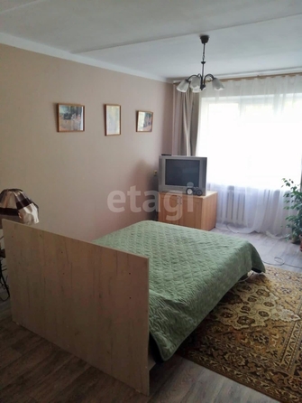 
   Продам 2-комнатную, 44 м², Юности пр-кт, 18

. Фото 2.