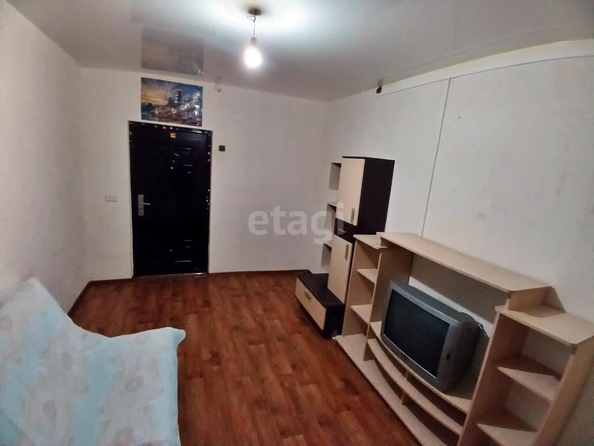 
   Продам 2-комнатную, 53 м², Томский проезд, 10

. Фото 4.