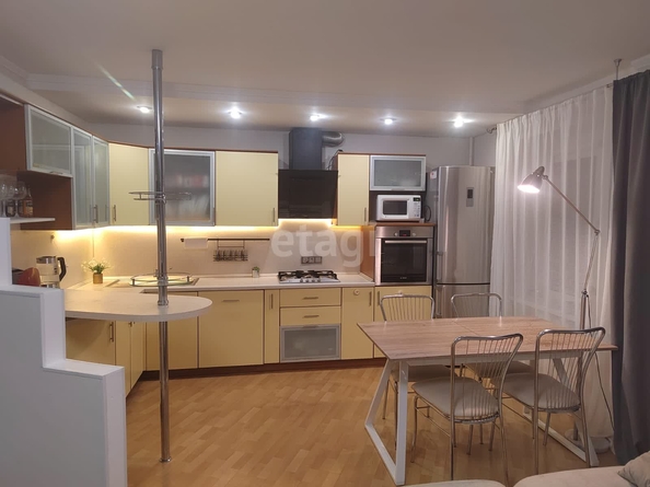 
   Продам 3-комнатную, 84.7 м², Чехова ул, 110

. Фото 3.