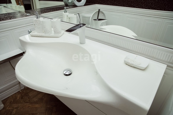 
   Продам 2-комнатную, 83.5 м², Ленина ул, 244/2

. Фото 18.