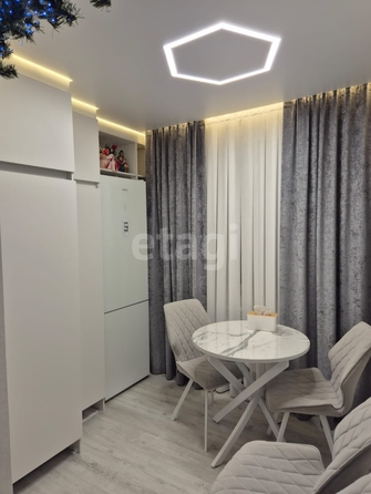 
   Продам 4-комнатную, 104 м², Гражданская ул, 3а

. Фото 8.