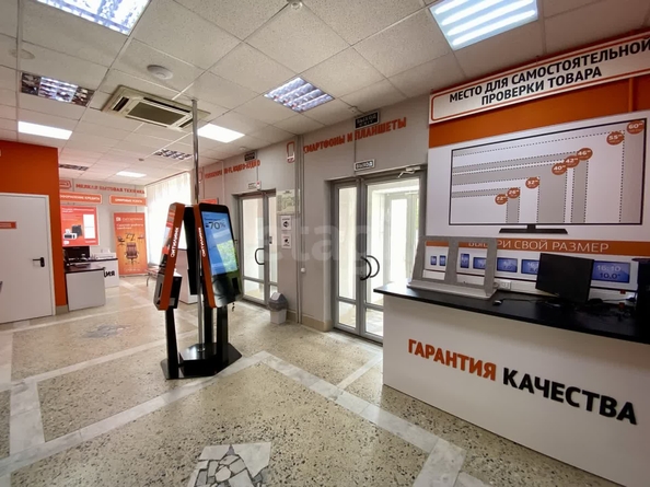 
  Продается торговая площадь, 355 м², Маршала Жукова ул, д. 42
. Фото 4.