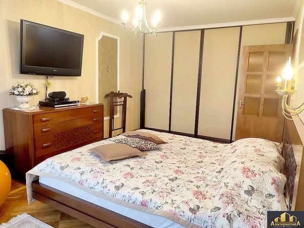 
  Продается 3-комн. квартира, 79.9 м², Островского ул
. Фото 4.