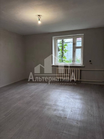 
  Продается 3-комн. квартира, 44 м², Артема ул
. Фото 2.