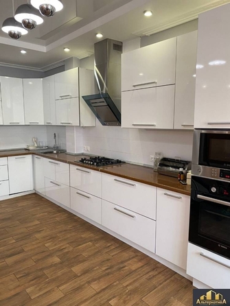 
  Продается 3-комн. квартира 106 м². Фото 1.
