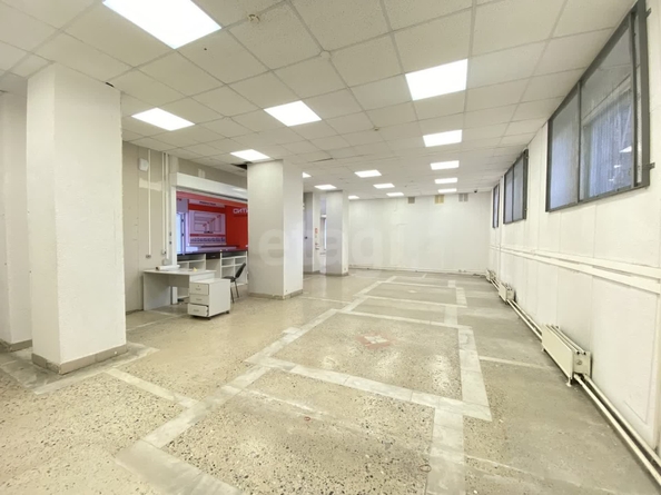 
  Сдается торговая площадь, 355 м², Маршала Жукова ул, д. 42
. Фото 10.