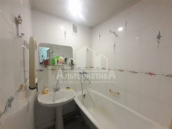 
  Продается 2-комн. квартира, 55 м², Азербайджанская ул
. Фото 8.