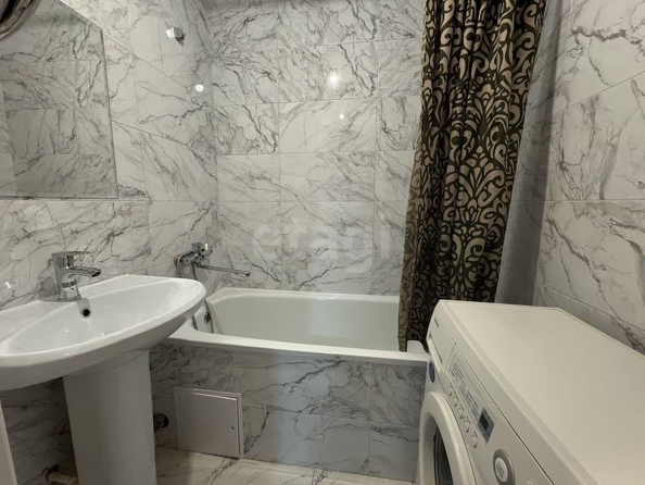 
  Продается 2-комн. квартира, 54 м², Дзержинского ул, д. 233
. Фото 9.