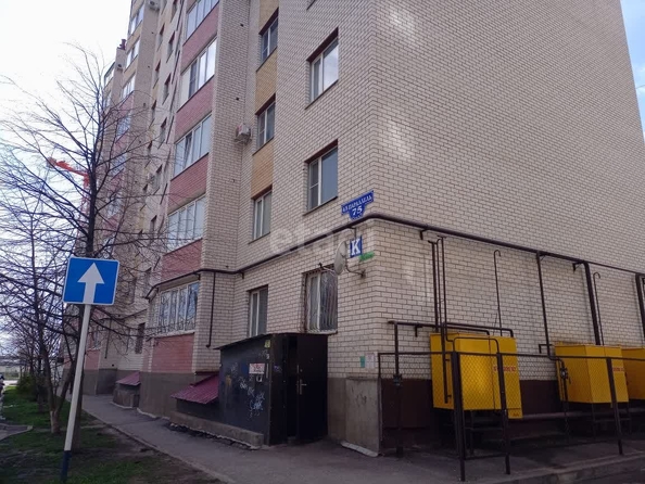 
  Продается универсальное помещение, 218 м², 45 Параллель ул, д. 75
. Фото 1.