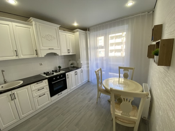 
  Продается 1-комн. квартира, 33 м², Ишкова ул, д. 99
. Фото 2.