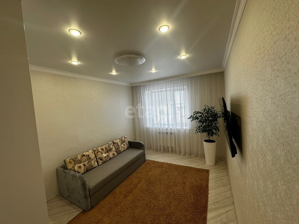 
  Продается 2-комн. квартира, 57 м², Гоголя ул, д. 38/1
. Фото 2.