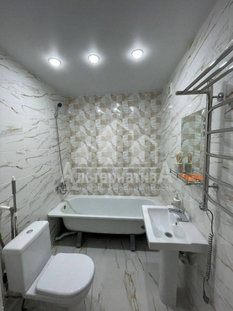 
  Продается 1-комн. квартира, 43 м², Булгакова ул
. Фото 7.