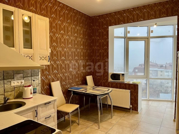 
  Сдается 1-комн. квартира, 40 м², Спартака ул, д. 2
. Фото 1.