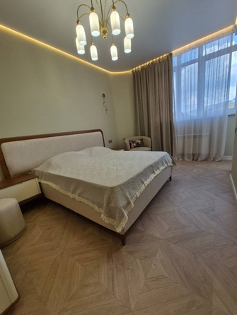 
  Продается 1-комн. квартира, 48.6 м², Победы пр-кт
. Фото 3.