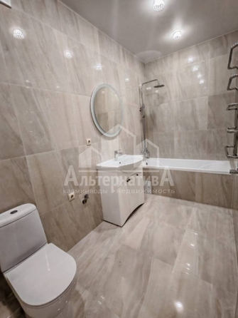
  Продается 2-комн. квартира, 61.7 м², Никольская ул
. Фото 6.