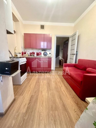 
  Продается 1-комн. квартира, 36 м², Просторная ул
. Фото 2.