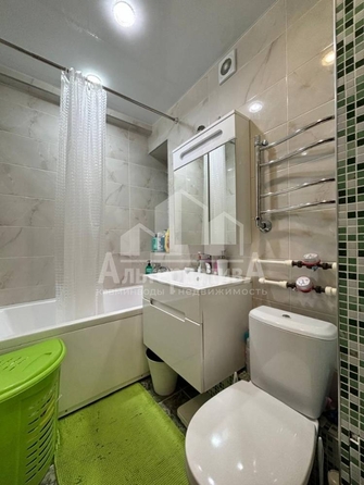 
  Продается 2-комн. квартира, 60 м², Азербайджанская ул
. Фото 10.