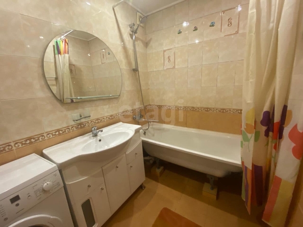 
  Сдается 2-комн. квартира, 75 м², Макарова пер, д. 10/1
. Фото 5.