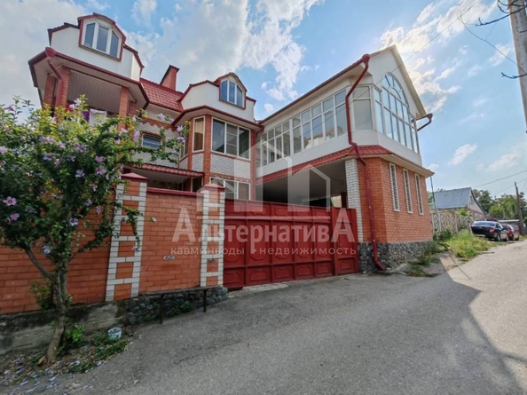 
  Продается дом, 670 м², Ессентуки
. Фото 1.