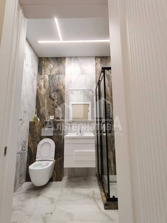 
  Продается 1-комн. квартира, 36 м², Катыхина ул
. Фото 3.