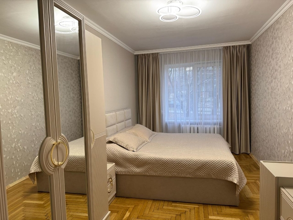 
  Продается 3-комн. квартира, 70 м², 40 лет Октября пр-кт, д. 16
. Фото 2.