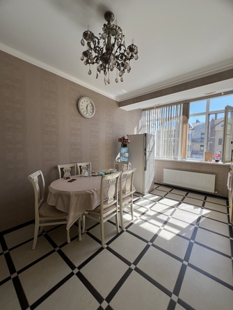 
  Продается 2-комн. квартира, 79.6 м², Очаровательная ул, д. 3
. Фото 2.