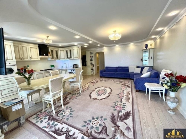 
  Продается 3-комн. квартира, 82 м², Осипенко ул
. Фото 1.