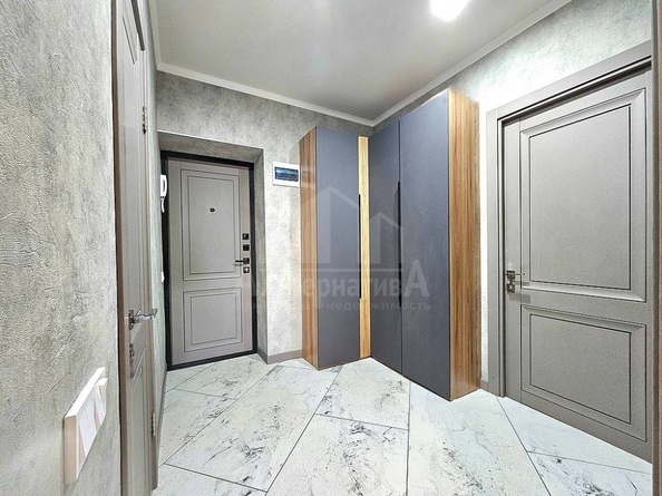 
  Продается 2-комн. квартира, 49 м², Крутая дорога ул
. Фото 3.