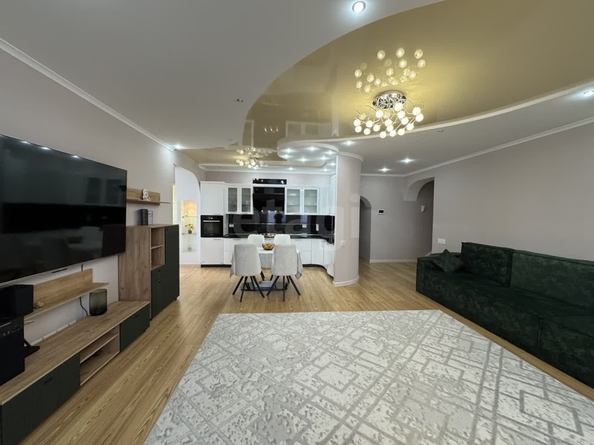 
  Продается 3-комн. квартира, 100 м², Пирогова ул, д. 54в
. Фото 3.