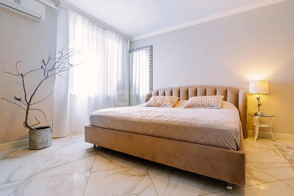 
  Продается 4-комн. квартира, 110 м², Лопырина ул, д. 121
. Фото 8.