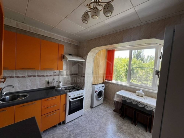 
  Продается 4-комн. квартира, 90 м², Адмиральского ул
. Фото 1.