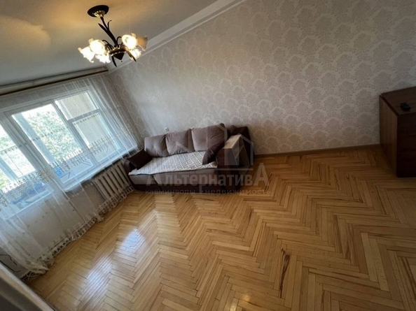 
  Продается 4-комн. квартира, 90 м², Адмиральского ул
. Фото 3.