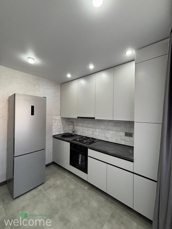 
  Продается 1-комн. квартира, 40 м², 45 Параллель ул, д. 83
. Фото 2.