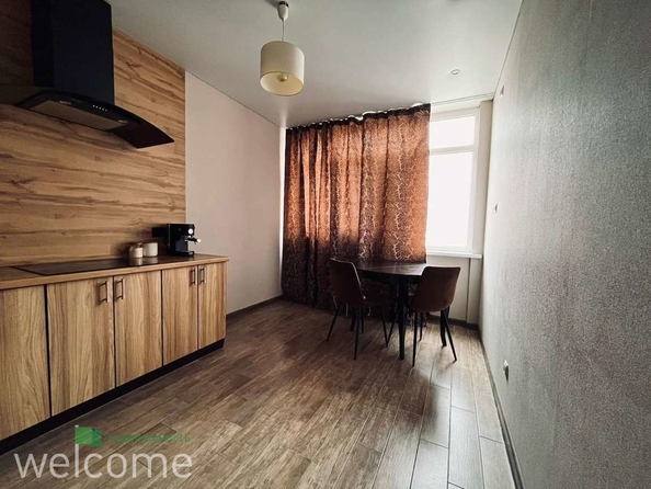 
  Продается 1-комн. квартира, 51 м², Пирогова ул, д. 72к1
. Фото 5.