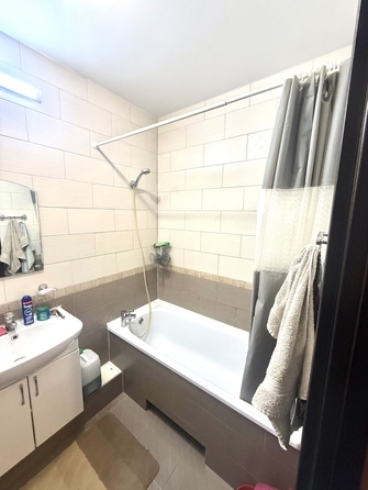 
  Продается 1-комн. квартира, 43 м², Огородная ул, д. 10
. Фото 4.