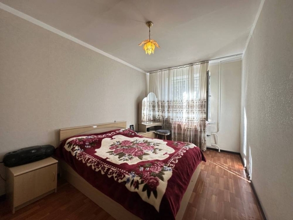 
  Продается 3-комн. квартира, 75 м², Белинского ул
. Фото 4.
