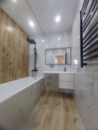 
  Продается 2-комн. квартира, 63 м², Шмидта ул
. Фото 9.